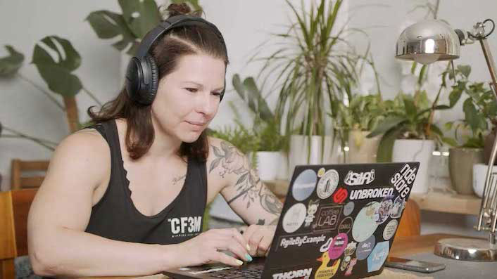 Employee Benefits Working From Home 706X397